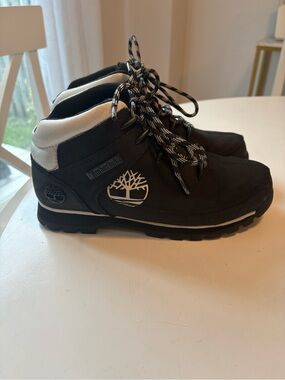 Timberland Women’s Black and White Hiker Boots